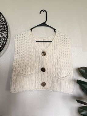 Amazon Cream Chunky Knit Button-Front Cardigan Vest